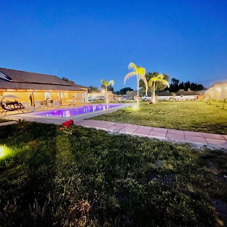 Villa Nunzia Con Piscina, Sauna E Idromassaggio. Floridia Exterior photo